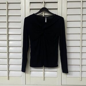 Fabletics Midnight Black ‘Sadie’ Top. Size M.